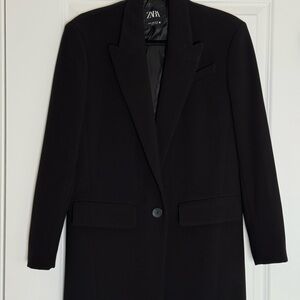 Zara Women's Elegant Black Blazer